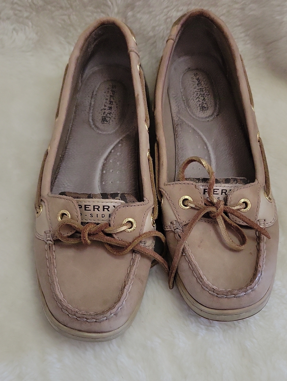 SPERRY Women’s Taupe Leather Moccasin Boat Shoes with Gold Eyelets
